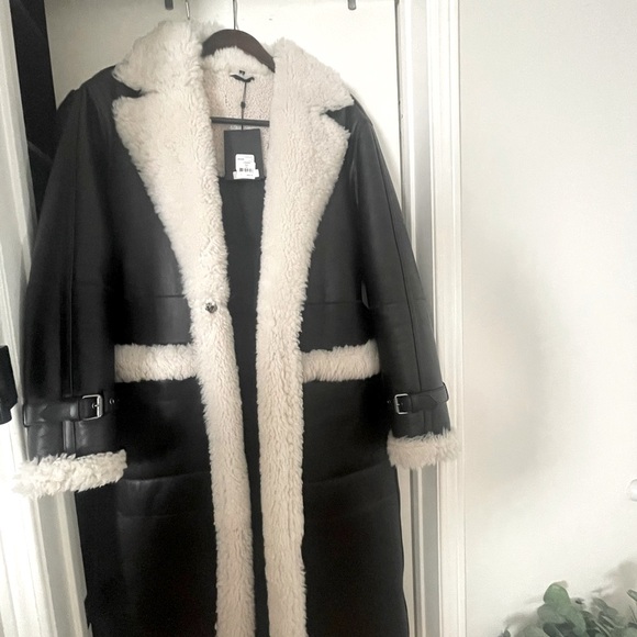 Mackage
Sabreen Shearling Belted Down Coat - Picture 3 of 9